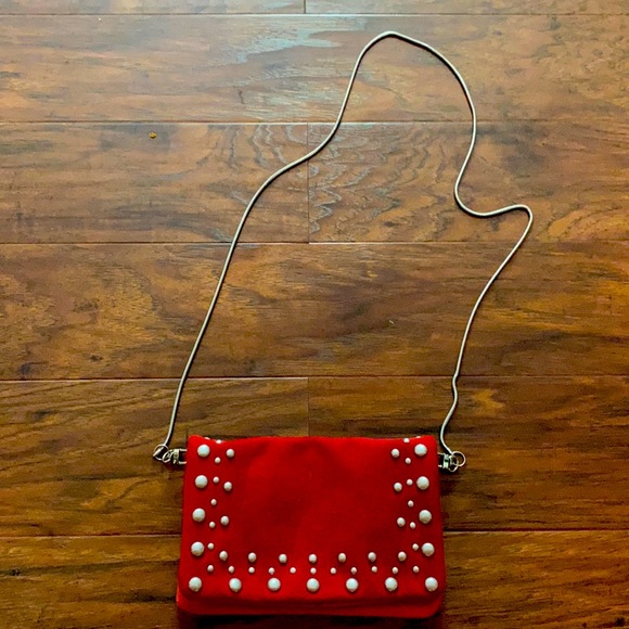 Free People Handbags - FREE PEOPLE CROSSBODY